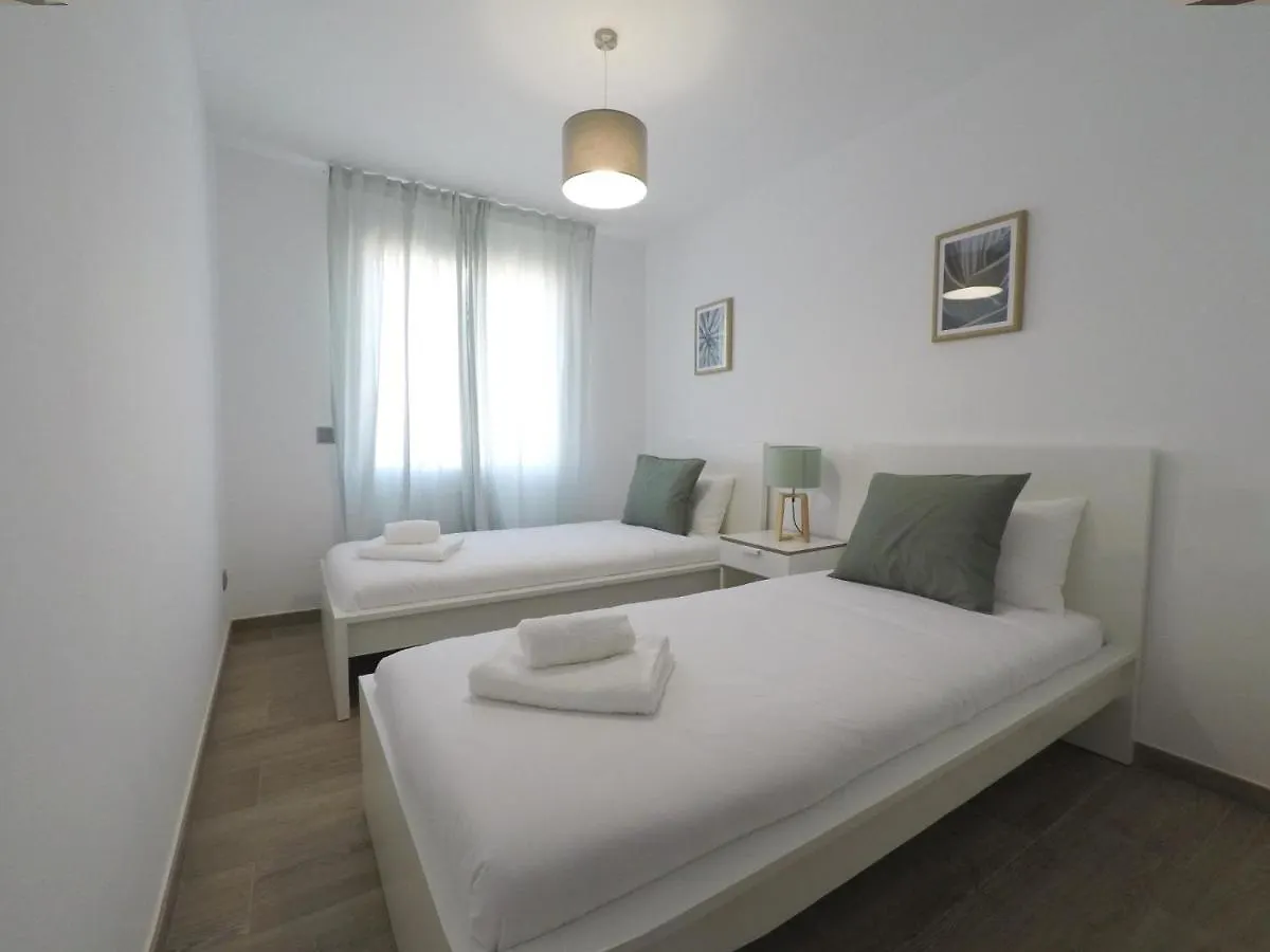 Reconnectar Malgrat De Mar Garbi I Apartment 0*,